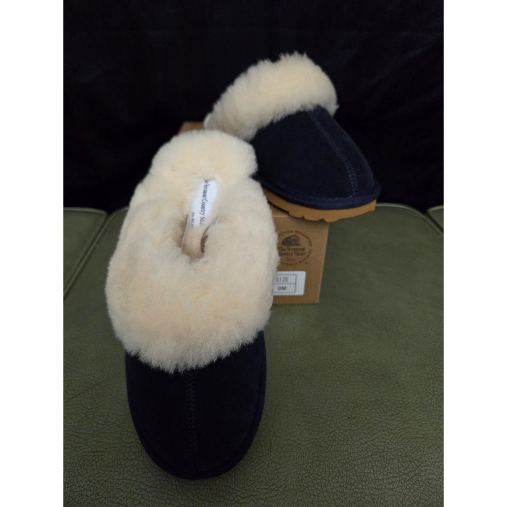 NWT Vermont Country Store Plush Shearling-Lined Women's Slippers in Navy